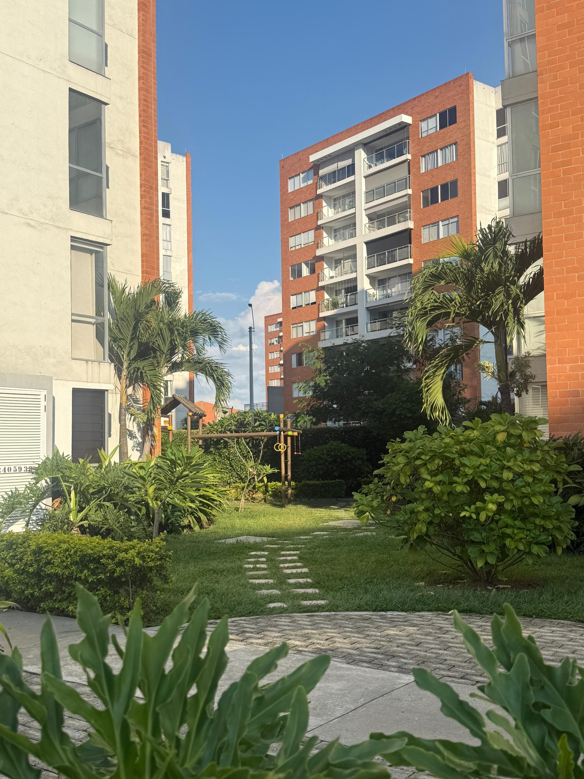 APARTAMENTO EN VALLE DEL LILI (RENTADO) - Imagen 5
